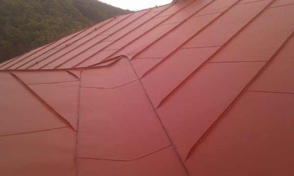 Renovace a nátěry plechových střech